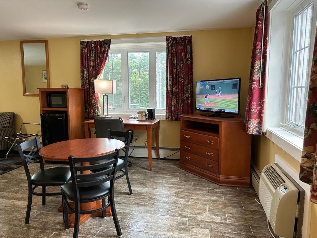 Swiss Chalets Village Inn North Conway Ngoại thất bức ảnh